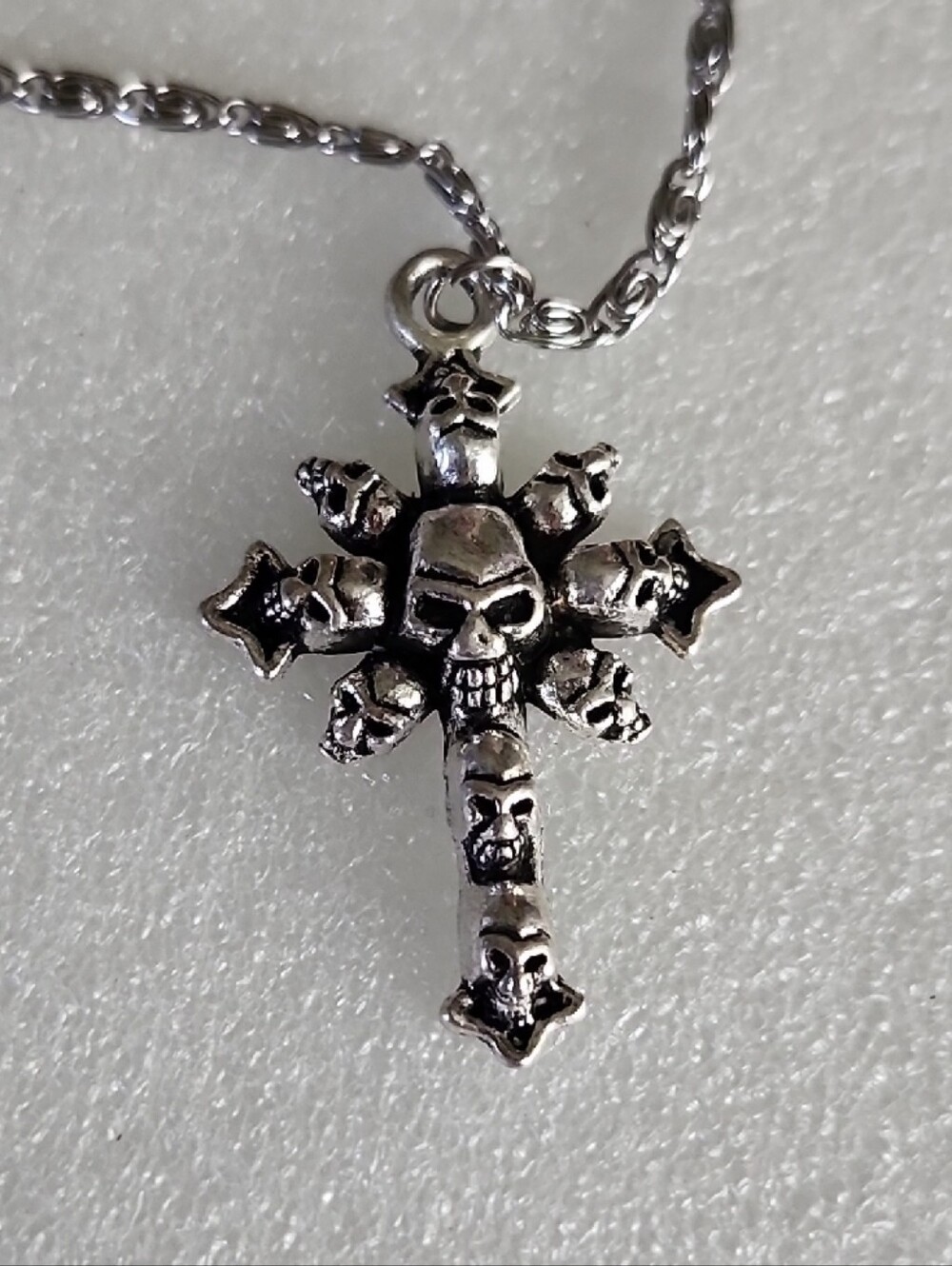 Hand Crafted Silver Skull Cross Pendant Necklace